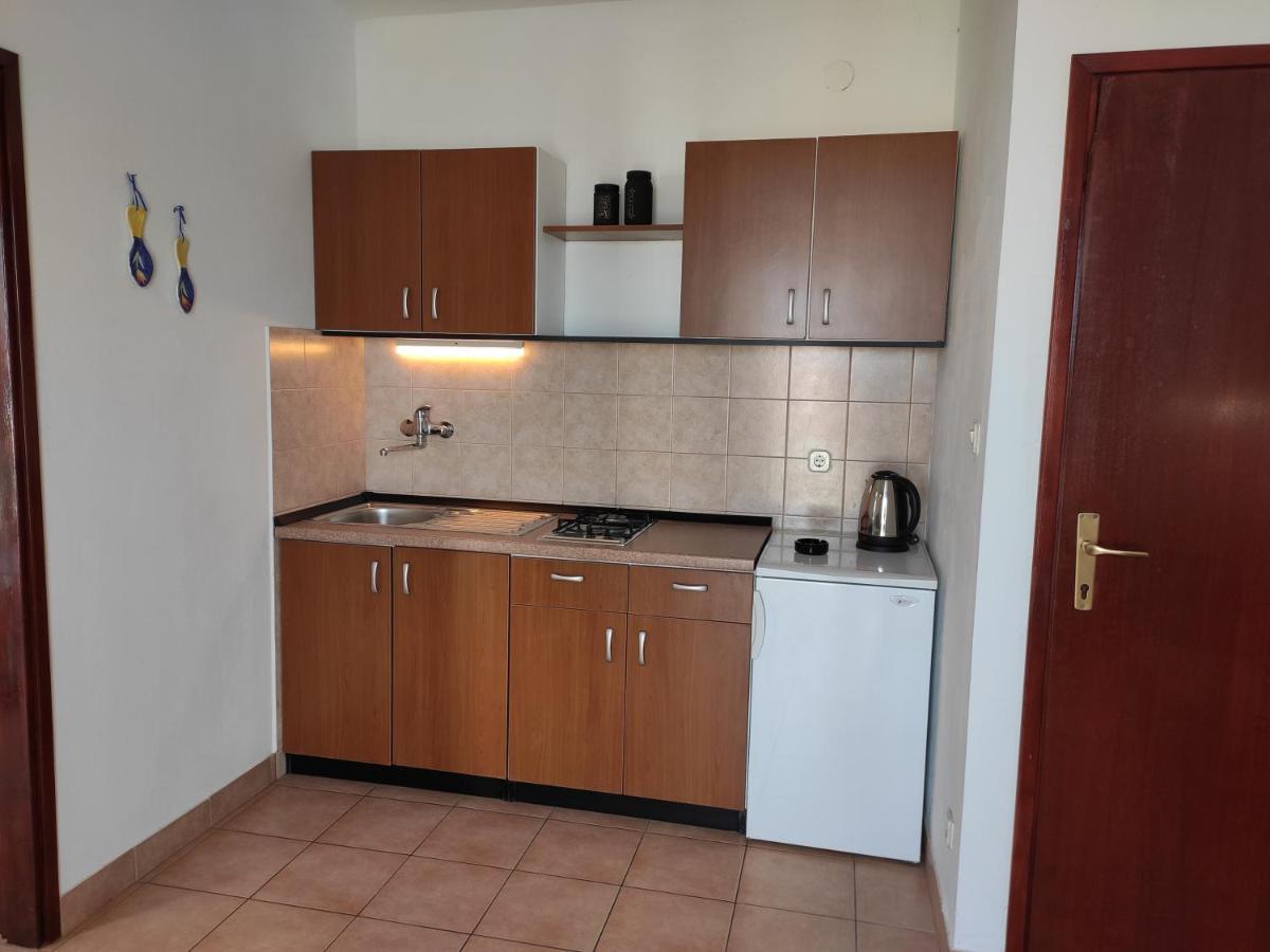 Apartments With A Parking Space Novalja, Pag - 6552 Bagian luar foto