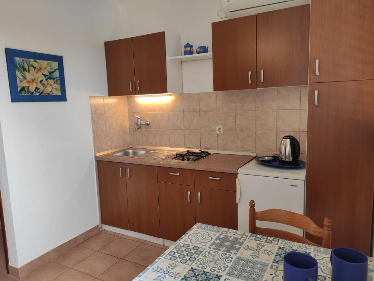 Apartments With A Parking Space Novalja, Pag - 6552 Bagian luar foto