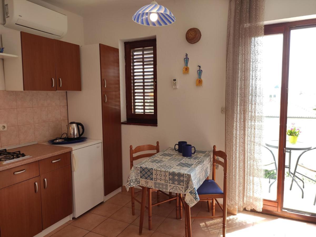 Apartments With A Parking Space Novalja, Pag - 6552 Bagian luar foto