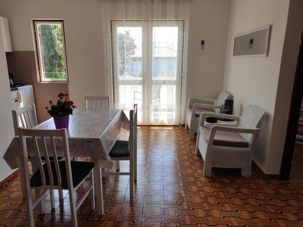 Apartments With A Parking Space Novalja, Pag - 6552 Bagian luar foto